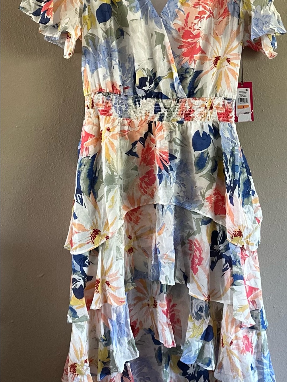 NWT Vince Camuto Watercolor Floral Tiered High-Low Flutter Sleeve Dress Small